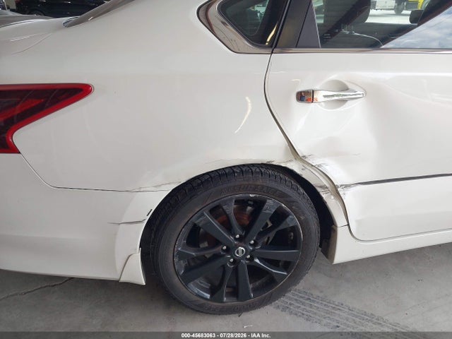 Продаж на аукціоні авто 2018 Nissan Altima 2.5 Sr, vin: 1N4AL3AP1JC186713, номер лоту: 45683063