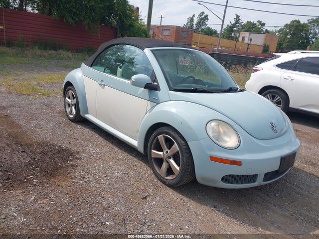 2010 Volkswagen New Beetle 2.5l Final Edition მანქანა იყიდება აუქციონზე, vin: 3VWRG3ALXAM011063, აუქციონის ნომერი: 45683066