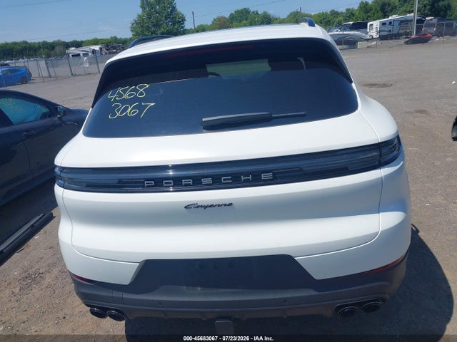 Porsche Cayenne 2024 WP1AA2AY8RDA07767 Image 17