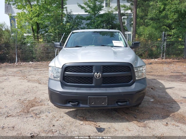 45683089 :رقم المزاد ، 3C6JR7DG5HG675383 vin ، 2017 Ram 1500 مزاد بيع