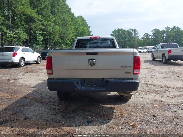 45683089 :رقم المزاد ، 3C6JR7DG5HG675383 vin ، 2017 Ram 1500 مزاد بيع