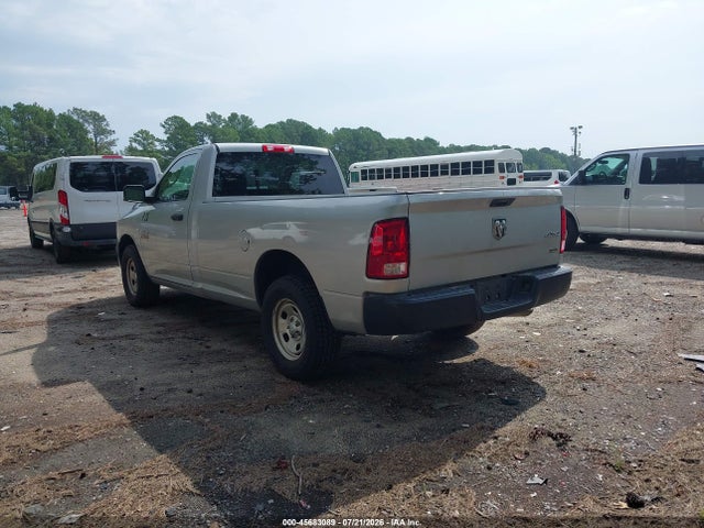 45683089 :رقم المزاد ، 3C6JR7DG5HG675383 vin ، 2017 Ram 1500 مزاد بيع