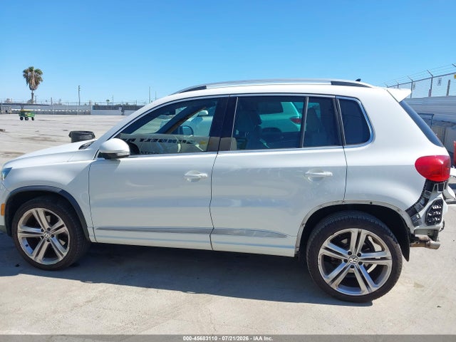 WVGAV7AX8GW039268 Volkswagen Tiguan R-line