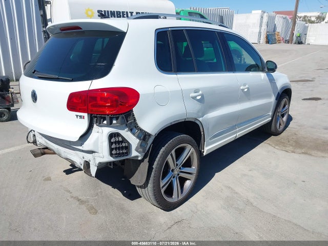 WVGAV7AX8GW039268 Volkswagen Tiguan R-line