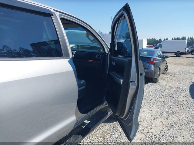 5TFHY5F11HX655540 Toyota Tundra Limited 5.7l V8