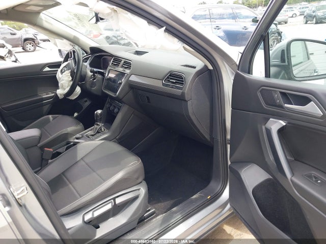 2021 Volkswagen Tiguan 2.0t Se/2.0t Se R-line Black/2.0t Sel მანქანა იყიდება აუქციონზე, vin: 3VV2B7AX3MM040813, აუქციონის ნომერი: 45683140