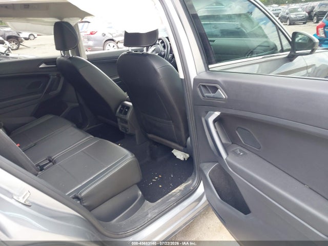 2021 Volkswagen Tiguan 2.0t Se/2.0t Se R-line Black/2.0t Sel მანქანა იყიდება აუქციონზე, vin: 3VV2B7AX3MM040813, აუქციონის ნომერი: 45683140