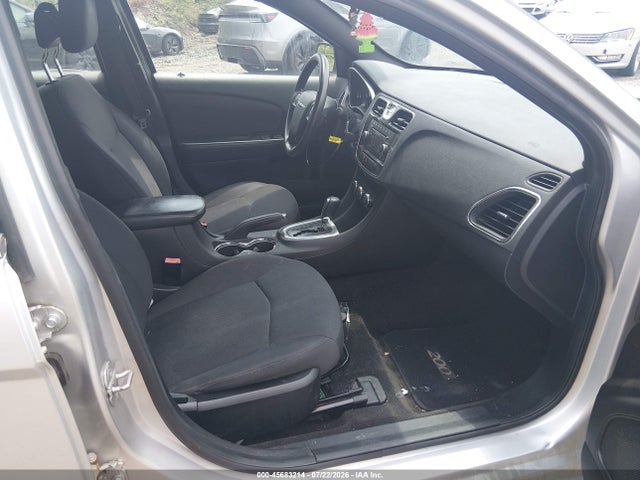 Продаж на аукціоні авто 2012 Chrysler 200 Lx, vin: 1C3CCBAB2CN317953, номер лоту: 45683214