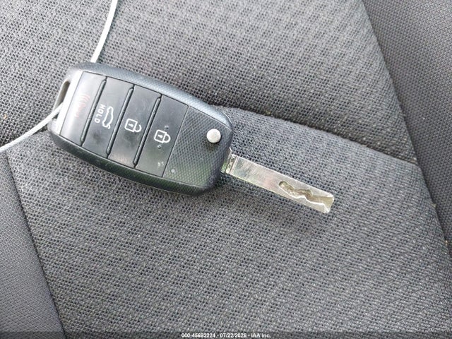 45683224 :رقم المزاد ، 5XXGT4L34HG146950 vin ، 2017 Kia Optima Lx مزاد بيع