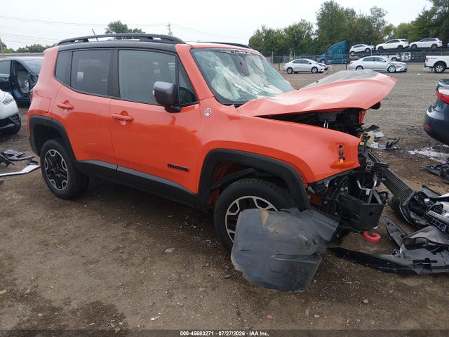 45683271 :رقم المزاد ، ZACCJBCT5GPD24593 vin ، 2016 Jeep Renegade Trailhawk مزاد بيع