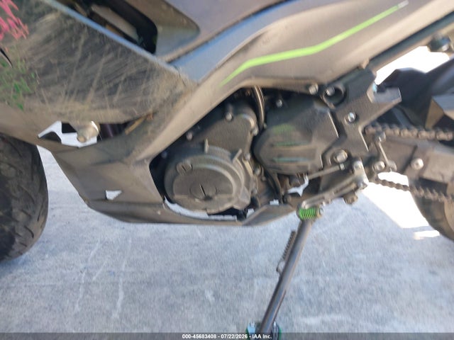 JKAEXKG19PDAS5300 Kawasaki EX400
