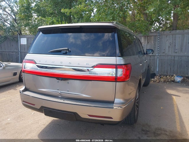 2018 Lincoln Navigator Select მანქანა იყიდება აუქციონზე, vin: 5LMJJ2HT1JEL10344, აუქციონის ნომერი: 45683449