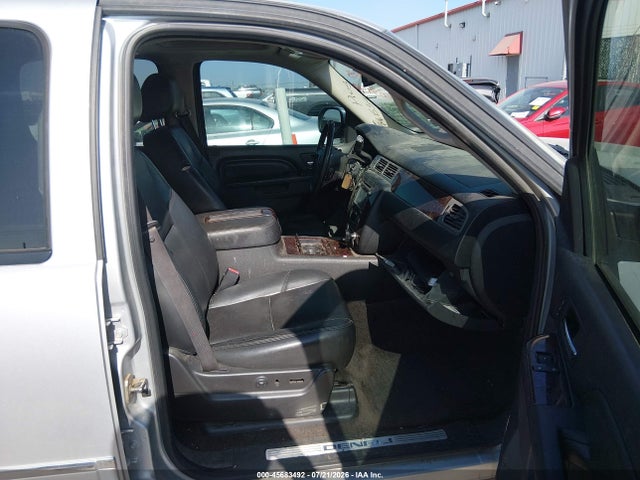 2012 Gmc Yukon Xl 1500 Denali მანქანა იყიდება აუქციონზე, vin: 1GKS2MEF7CR305734, აუქციონის ნომერი: 45683492