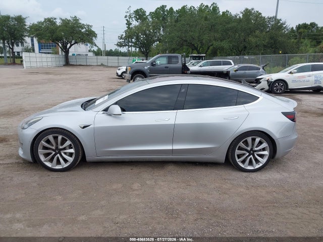 Tesla Model 3 Long Range/mid Range 2018 5YJ3E1EA6JF048448 Image 14