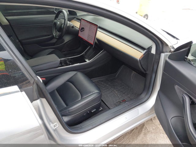 Tesla Model 3 Long Range/mid Range 2018 5YJ3E1EA6JF048448 Image 5