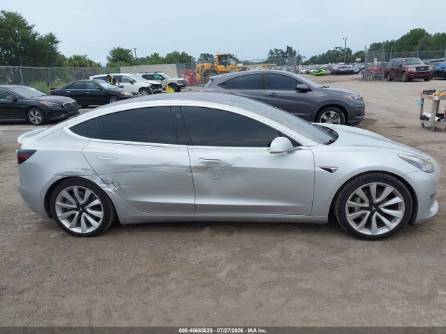 Tesla Model 3 Long Range/mid Range 2018 5YJ3E1EA6JF048448 Image 6