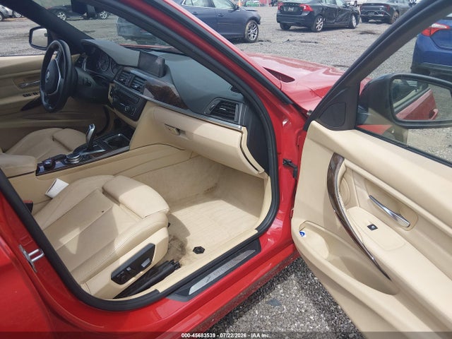 2015 Bmw 328i Xdrive მანქანა იყიდება აუქციონზე, vin: WBA3B3C56FJ984514, აუქციონის ნომერი: 45683539