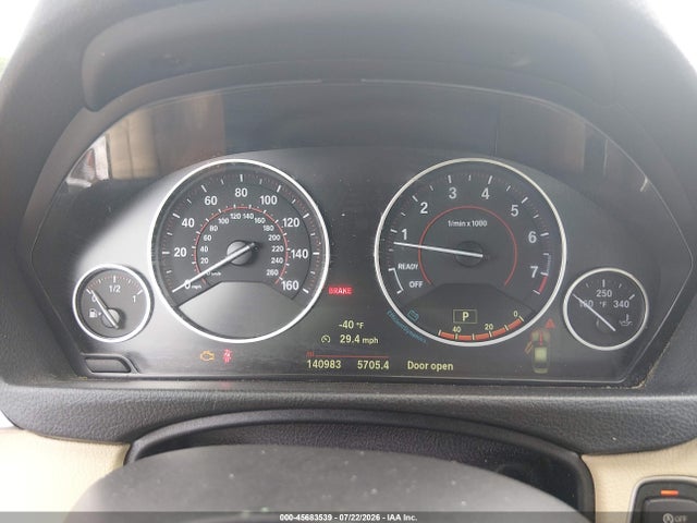 2015 Bmw 328i Xdrive მანქანა იყიდება აუქციონზე, vin: WBA3B3C56FJ984514, აუქციონის ნომერი: 45683539