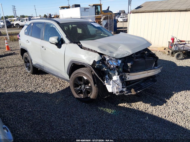 2021 2T3P1RFV8MW159966 main image