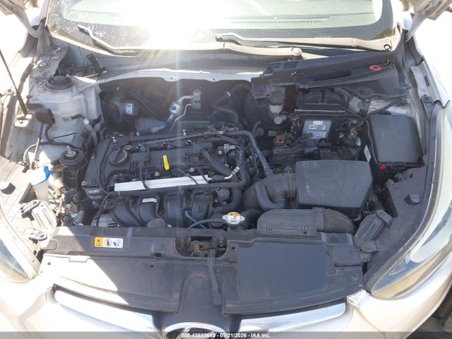 5NPDH4AE6FH561181 Hyundai ELANTRA SE