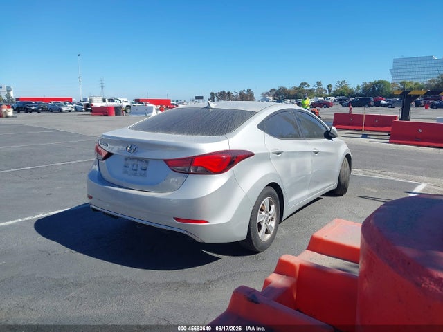 5NPDH4AE6FH561181 Hyundai ELANTRA SE