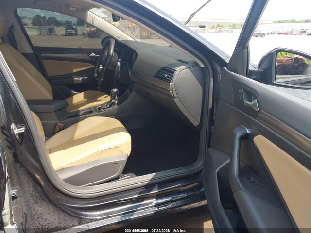 2020 Volkswagen Jetta 1.4t Sel მანქანა იყიდება აუქციონზე, vin: 3VWEB7BU4LM010540, აუქციონის ნომერი: 45683698