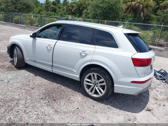 Продажа на аукционе авто 2018 Audi Q7 3.0t Premium, vin: WA1VAAF76JD050371, номер лота: 45683702