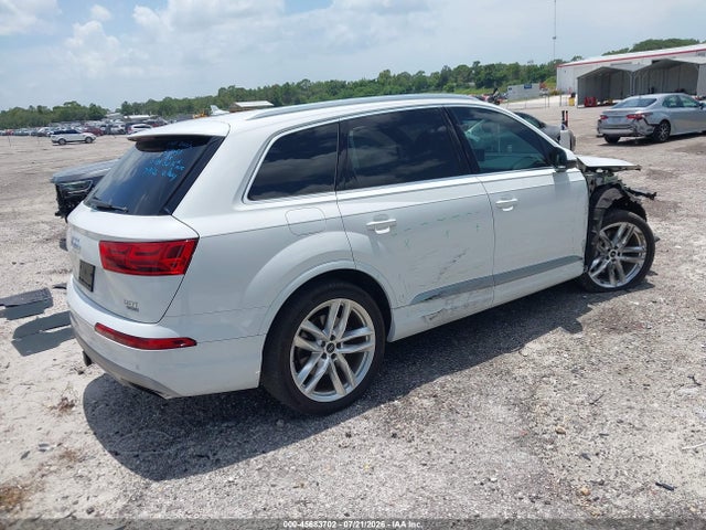 Продажа на аукционе авто 2018 Audi Q7 3.0t Premium, vin: WA1VAAF76JD050371, номер лота: 45683702