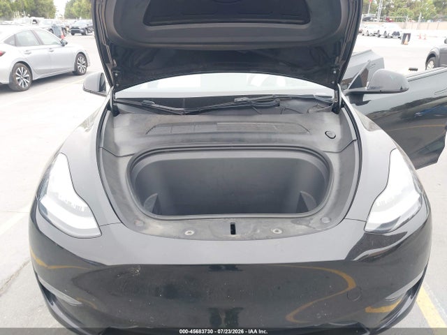 Продаж на аукціоні авто 2021 Tesla Model Y Long Range Dual Motor All-wheel Drive, vin: 5YJYGDEE0MF102500, номер лоту: 45683730