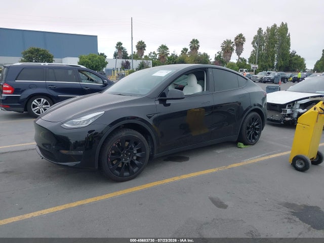 Продаж на аукціоні авто 2021 Tesla Model Y Long Range Dual Motor All-wheel Drive, vin: 5YJYGDEE0MF102500, номер лоту: 45683730