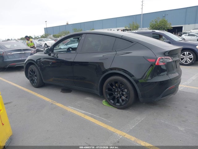 Продаж на аукціоні авто 2021 Tesla Model Y Long Range Dual Motor All-wheel Drive, vin: 5YJYGDEE0MF102500, номер лоту: 45683730