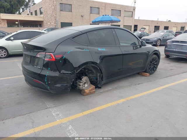 Продаж на аукціоні авто 2021 Tesla Model Y Long Range Dual Motor All-wheel Drive, vin: 5YJYGDEE0MF102500, номер лоту: 45683730