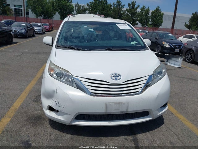 5TDKZ3DC4HS783434 Toyota Sienna Le 8 Passenger