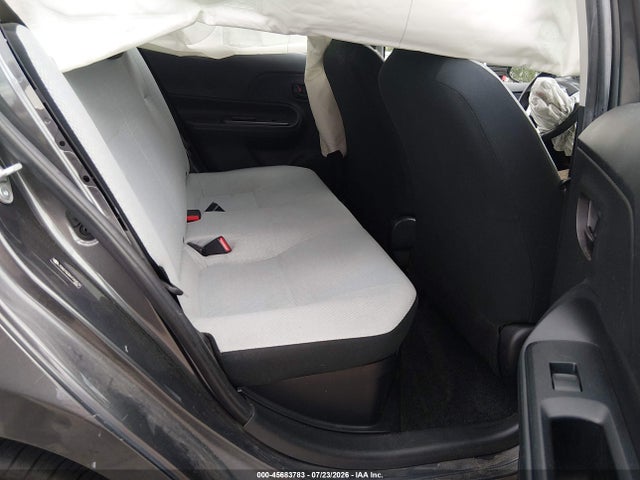 Toyota Prius C One 2017 JTDKDTB30H1592575 Image 8