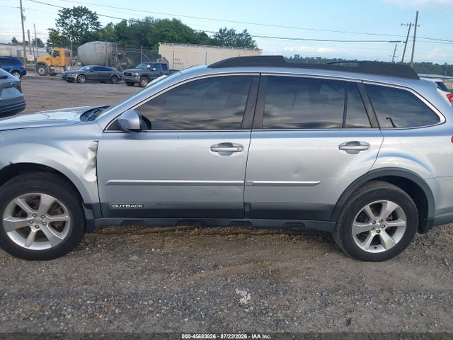 Subaru Outback 2.5i Limited 2014 4S4BRCMC3E3234686 Image 14
