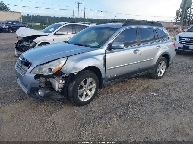 Subaru Outback 2.5i Limited 2014 4S4BRCMC3E3234686 Image 2