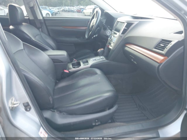 Subaru Outback 2.5i Limited 2014 4S4BRCMC3E3234686 Image 5