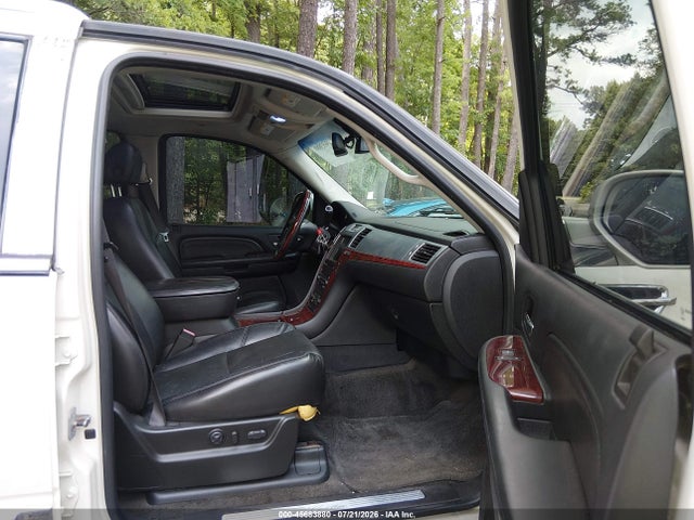 2008 Cadillac Escalade მანქანა იყიდება აუქციონზე, vin: 1GYFK63868R115437, აუქციონის ნომერი: 45683880