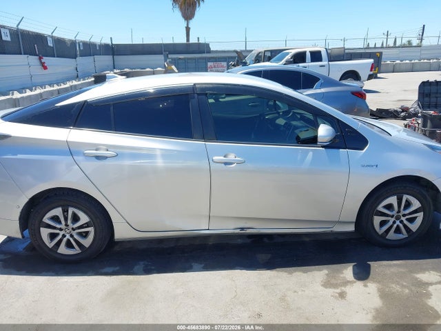 JTDKBRFU1H3577924 Toyota Prius Two