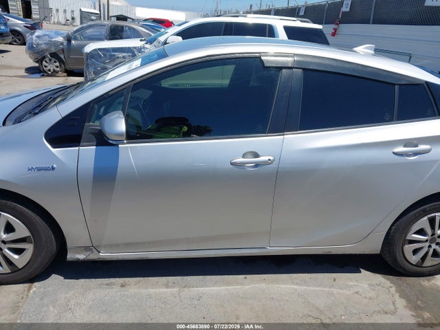 JTDKBRFU1H3577924 Toyota Prius Two