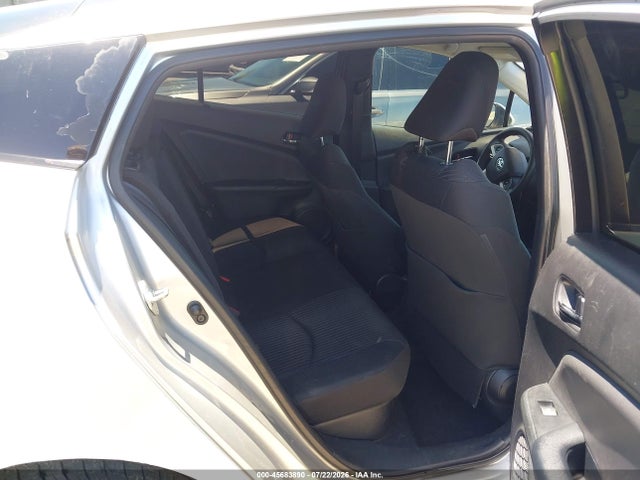 JTDKBRFU1H3577924 Toyota Prius Two