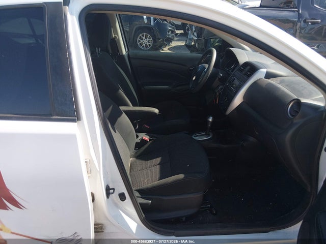 3N1CN7AP5JL869221 Nissan Versa 1.6 Sv