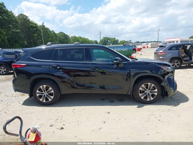 45683946 :رقم المزاد ، 5TDGZRBH8MS105027 vin ، 2021 Toyota Highlander Xle مزاد بيع