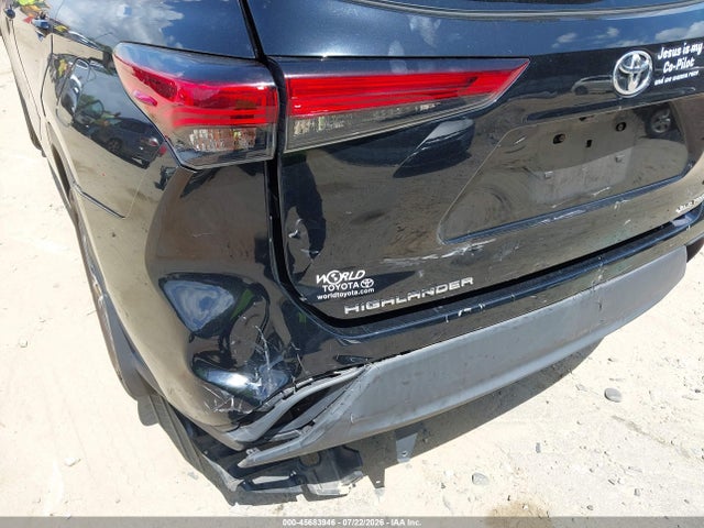 45683946 :رقم المزاد ، 5TDGZRBH8MS105027 vin ، 2021 Toyota Highlander Xle مزاد بيع