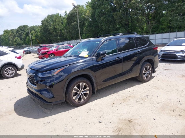 45683946 :رقم المزاد ، 5TDGZRBH8MS105027 vin ، 2021 Toyota Highlander Xle مزاد بيع