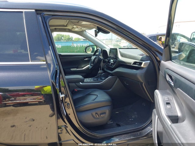 45683946 :رقم المزاد ، 5TDGZRBH8MS105027 vin ، 2021 Toyota Highlander Xle مزاد بيع