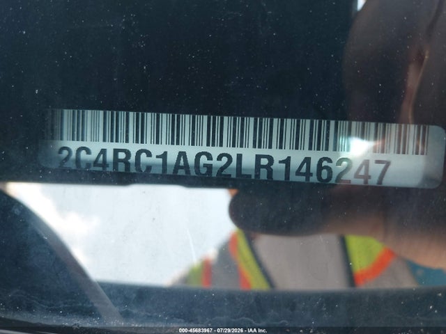 45683967 :رقم المزاد ، 2C4RC1AG2LR146247 vin ، 2020 Chrysler Voyager L مزاد بيع