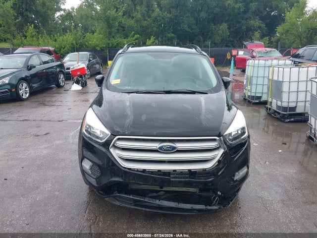 2018 Ford Escape Se მანქანა იყიდება აუქციონზე, vin: 1FMCU0G93JUC63594, აუქციონის ნომერი: 45683985