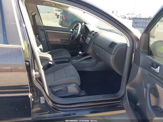 Продажа на аукционе авто 2006 Volkswagen Rabbit 4-door, vin: WVWDS71KX6W200958, номер лота: 45684004