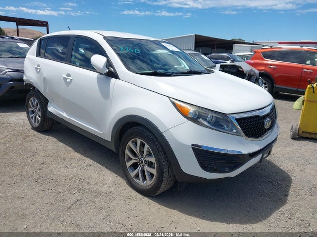 Продажа на аукционе авто 2015 Kia Sportage Lx, vin: KNDPB3AC0F7691520, номер лота: 45684038